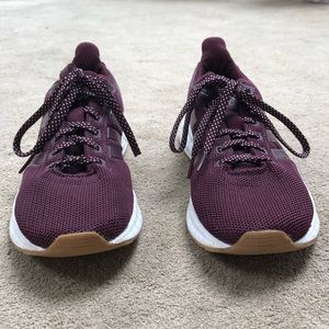 Women’s Adidas Questar Ride Maroon Running Shoes - Size: 7